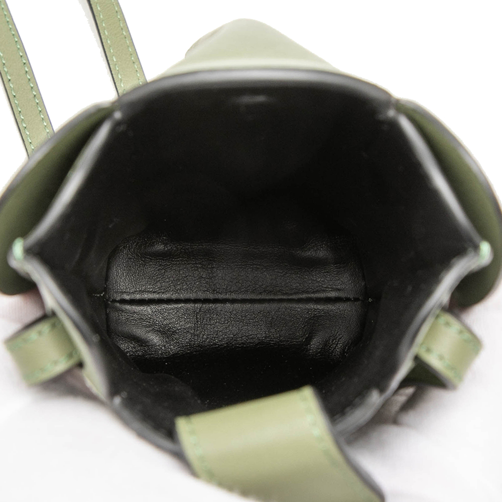 Pre-Loved LOEWE Leather Elephant Pocket Crossbody - Picture 4 of 8